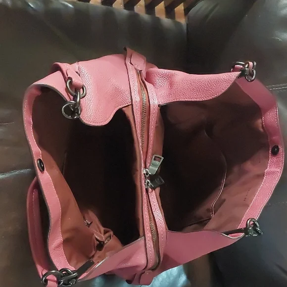 Coach Pink Shoulder Bag with Floral Tea Rose Embellishments - Picture 5 of 8